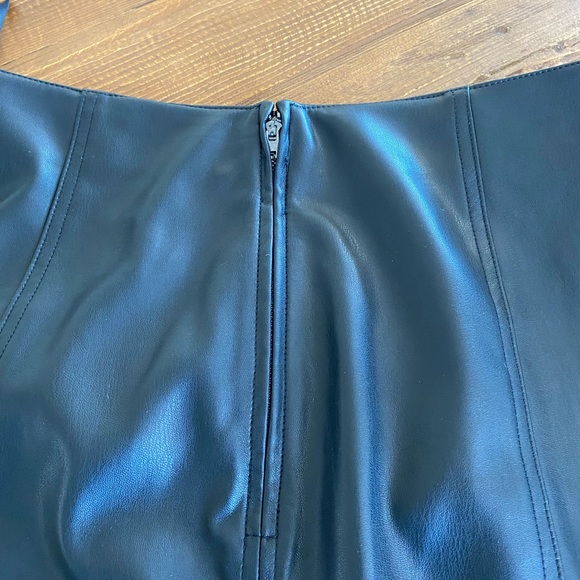 Free People Modern Femme Vegan Leather Skirt In Black Size Large - Picture 6 of 10